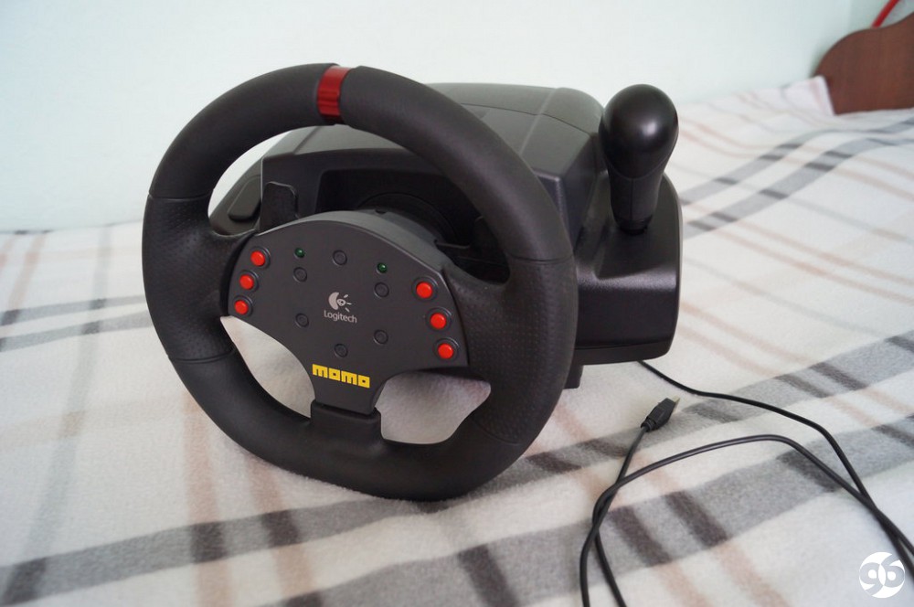 Logitech Momo Racing. Logitech Momo Racing педали. Logitech Momo комплектация. Logitech Momo Racing драйвера.